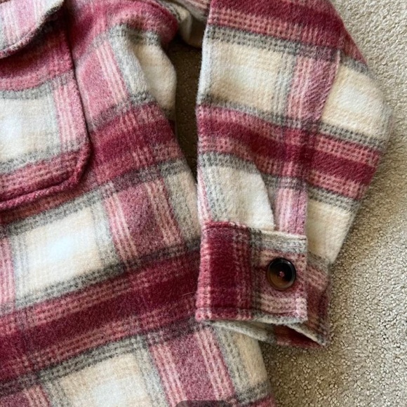 Ladies shacket size Large NWOT - Picture 2 of 4